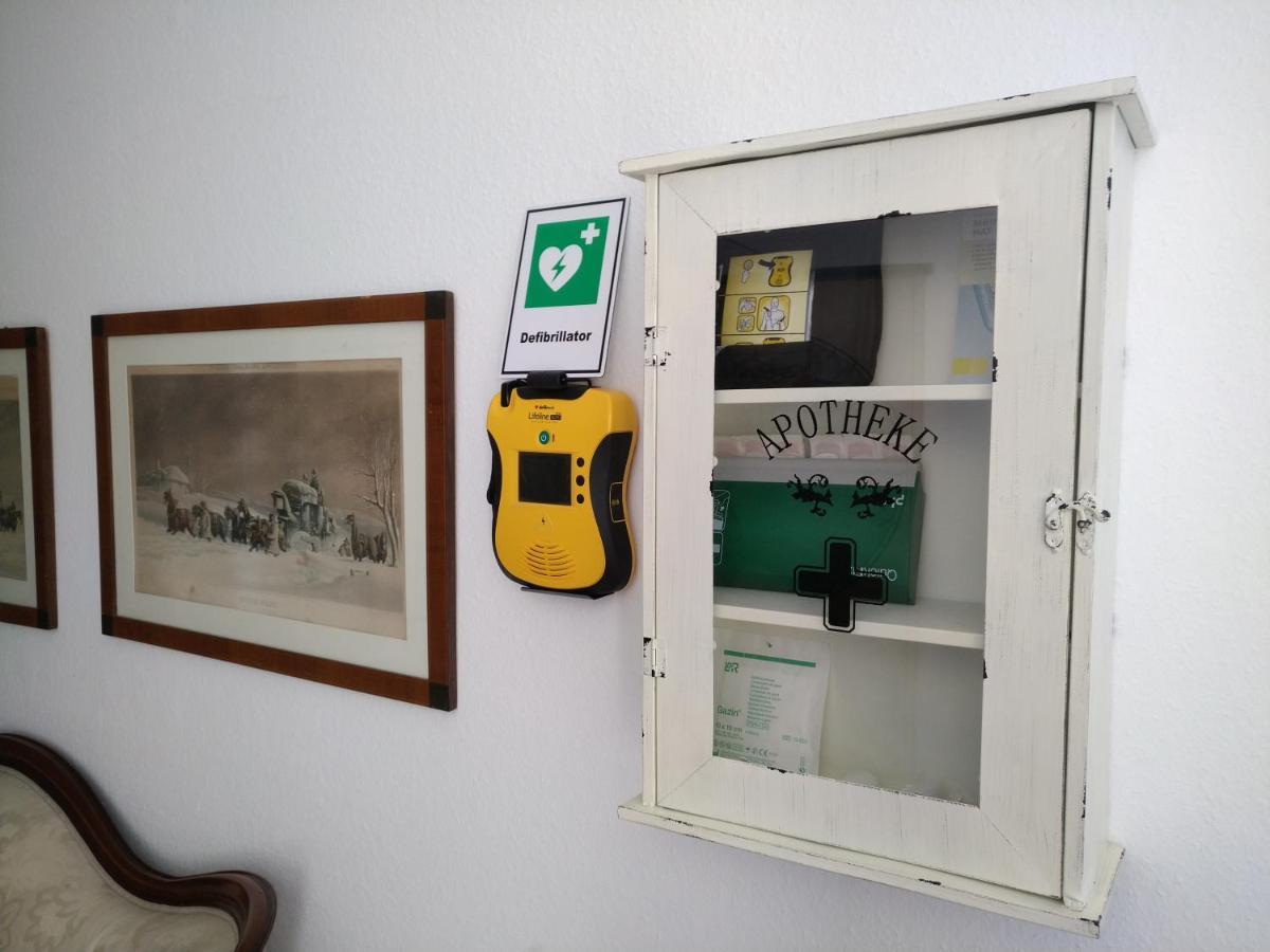 4 Sterne Wohnen Zum alten Forsthof am Schlosspark, App 1 smuck und groot Eutin Exterior foto