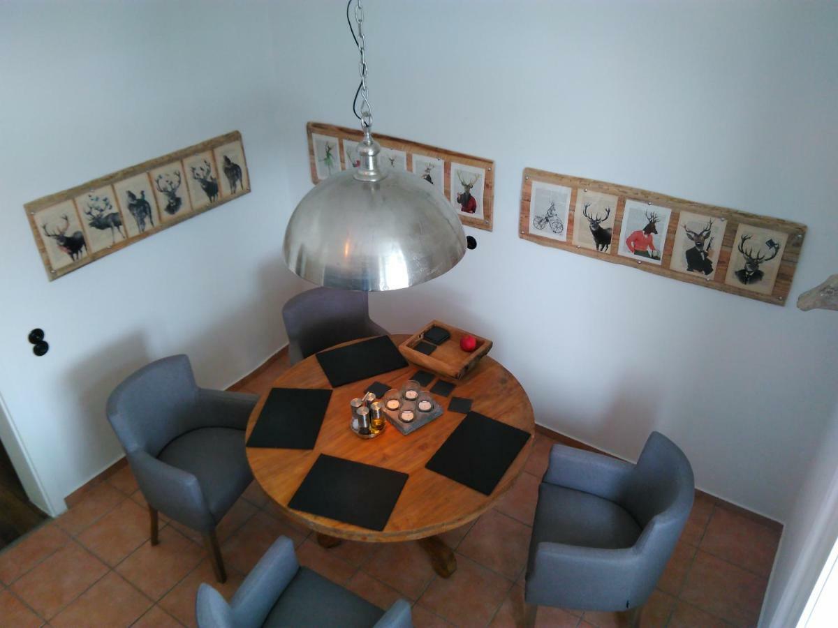 4 Sterne Wohnen Zum alten Forsthof am Schlosspark, App 1 smuck und groot Eutin Exterior foto